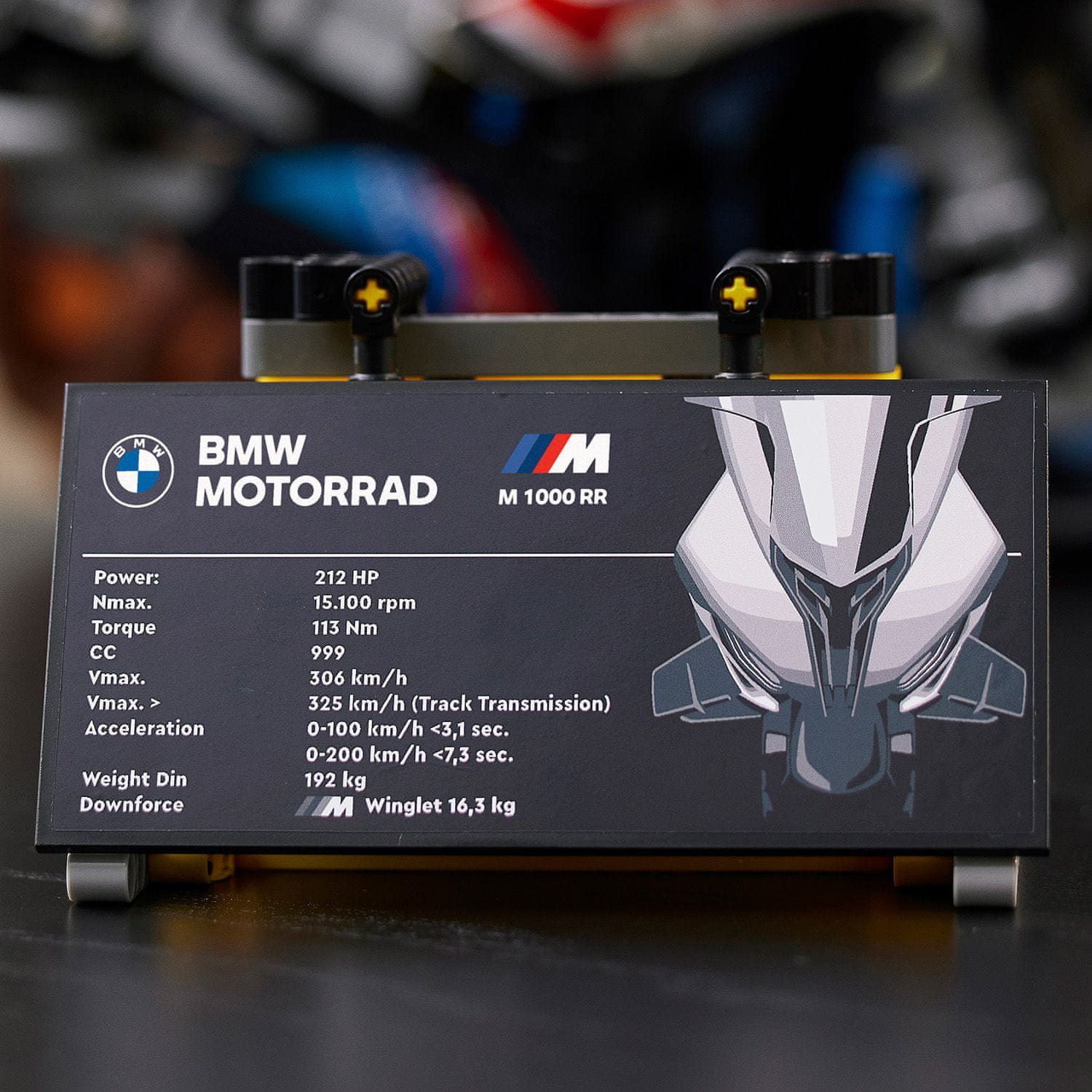  Technic 42130 BMW M 1000 RR 