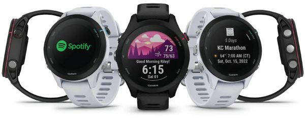 moderní nízká hmotnost lehké chytré hodinky běžecké hodinky triatlonové hodinky chytré hodinky Garmin Forerunner 255S Music výkonná GPS Bluetooth odolné do hloubky 50 m 5ATM bezkontaktní platby garmin pay baterie s výdrží 12 dní více než 30 sportovních profilů denní návrhy tréningu na míru čas na zotavení race predictor měření srdečního rytmu krokoměr gps glonass galileo wifi ant plus body battery energy monitor smart notifikace detekce pádů výkonné chytré hodinky běžecké hodinky pro běžce triatlon vytvalostní běh multisport