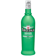 Trojka Green vodka likér 0.7 litru 17% alkoholu příchuť meloun a granátové jablko