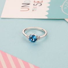 Royal Fashion stříbrný rhodiovaný prsten Modrý safír MA-R0570-SILVER-BLUE Velikost: 6 (EU: 51-53)