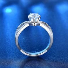 Royal Fashion stříbrný rhodiovaný prsten s drahokamem moissanitem HA-XJZ005-SILVER-MOISSANITE-ZIRCON Velikost: 8 (EU: 57-58)