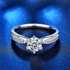 Royal Fashion stříbrný rhodiovaný prsten s drahokamem moissanitem HA-XJZ007-SILVER-MOISSANITE-ZIRCON Velikost: 8 (EU: 57-58)