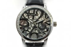 Slava Time Dámské černé hodinky ve stříbrném pouzdře s retro ciferníkem SLAVA 10081