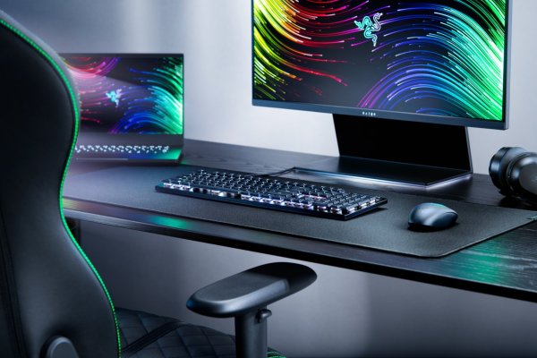 Razer DeathStalker V2, US (RZ03-04500100-R3M1) optické spínače nízkoprofilové Razer mechanická herní klávesnice RGB podsvícení Wi-Fi 2,4GHz Bluetooth Razer Chroma USB-C