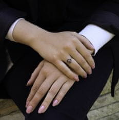 Beneto Exclusive Půvabný stříbrný prsten se safíry SAFAGG1 (Obvod 54 mm)