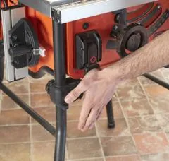 Black+Decker Stolní okružní pila BES720 - zánovní