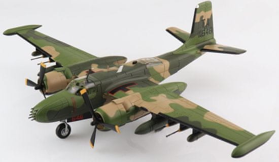 Hobby Master Hobbymaster - Douglas B-26K Counter Invader, USAF, 609th SOS, 59th SOW, Thajsko, 1969, 1/72