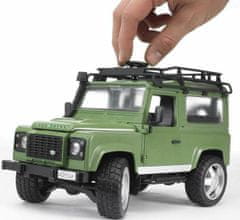 Bruder Land rover zelený