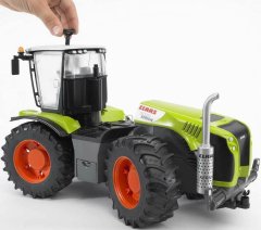 Bruder Traktor claas xerion