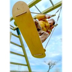 InnoVibe Small Foot Dřevěná houpačka Skateboard