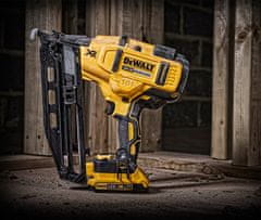 DeWalt Hřebíkovačka pro 16Ga 18V DCN660N