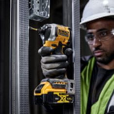 DeWalt Rázový utahovák 206Nm 2x2Ah DCF850D2T