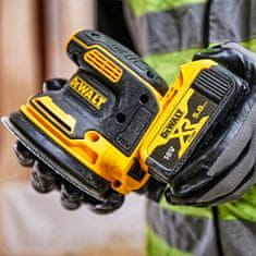 DeWalt 125 mm 18V orbitální bruska DCW210NT