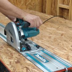 Makita Kotoučová pila 165mm 1300W SP6000J 1,5m lišta