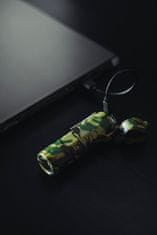 ZAPALTO Plazmový dobíjecí elektrický zapalovač se svítilnou, camouflage