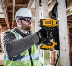 DeWalt 18V sešívačka kabelů pro elektrikáře DCN701