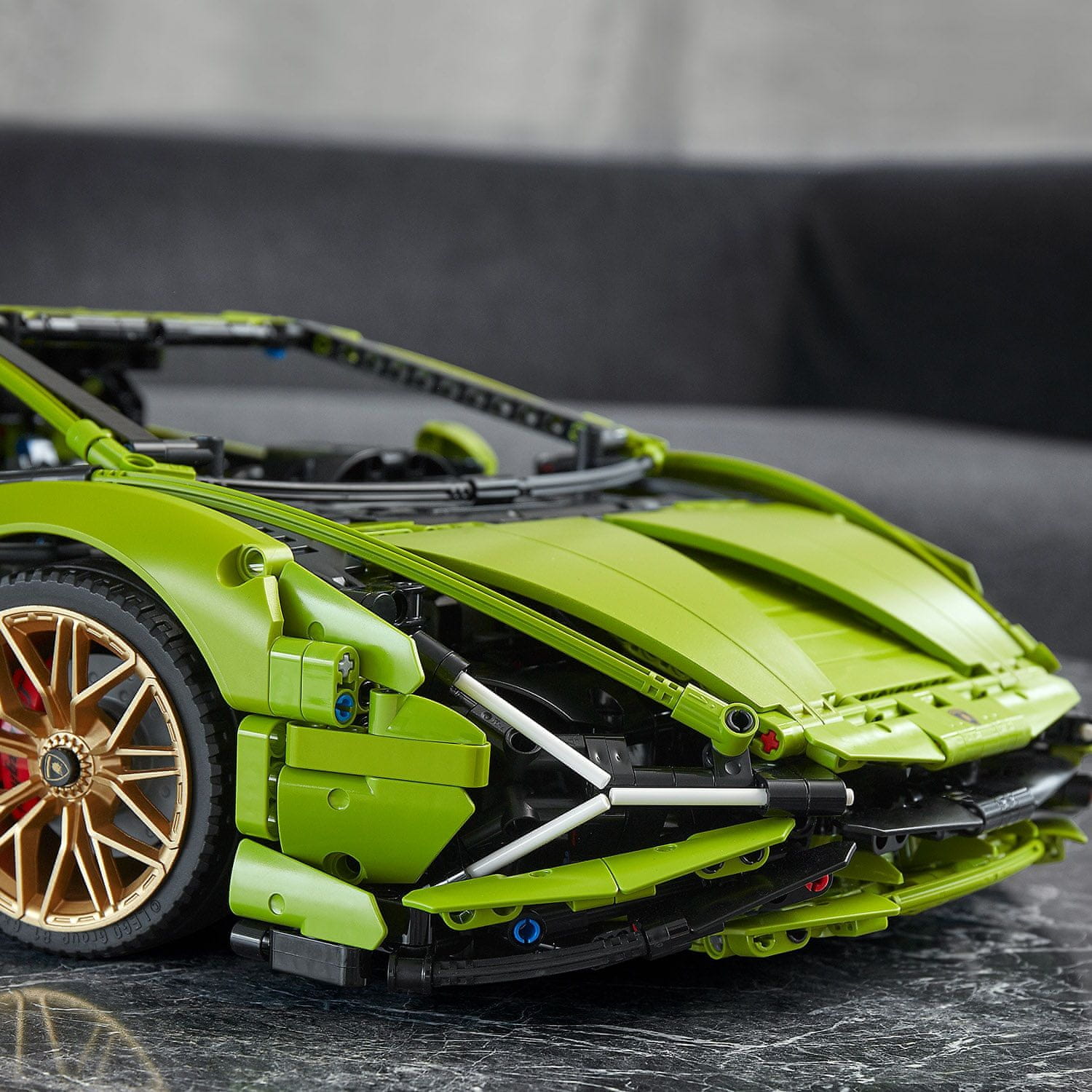 LEGO Technic 42115 Lamborghini Sián FKP 37