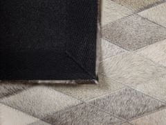 Beliani Šedobílý kožený koberec MALDAN 140 x 200 cm