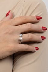 Brilio Silver Elegantní stříbrný prsten s pravou perlou a zirkony RI062W (Obvod 55 mm)