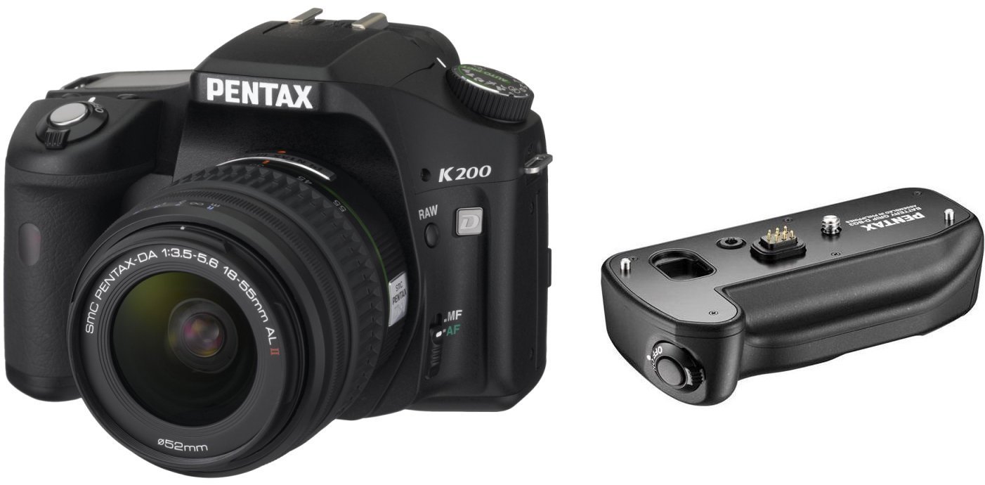 Pentax K200D / smc DA 18-55mm F3.5-5.6 AL + battery grip D-BG3