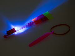 WOWO Prakem vystřelitelná LED světelná šipka pro noční hry