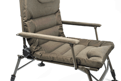 Avid Carp Benchmark Memory Foam Recliner 