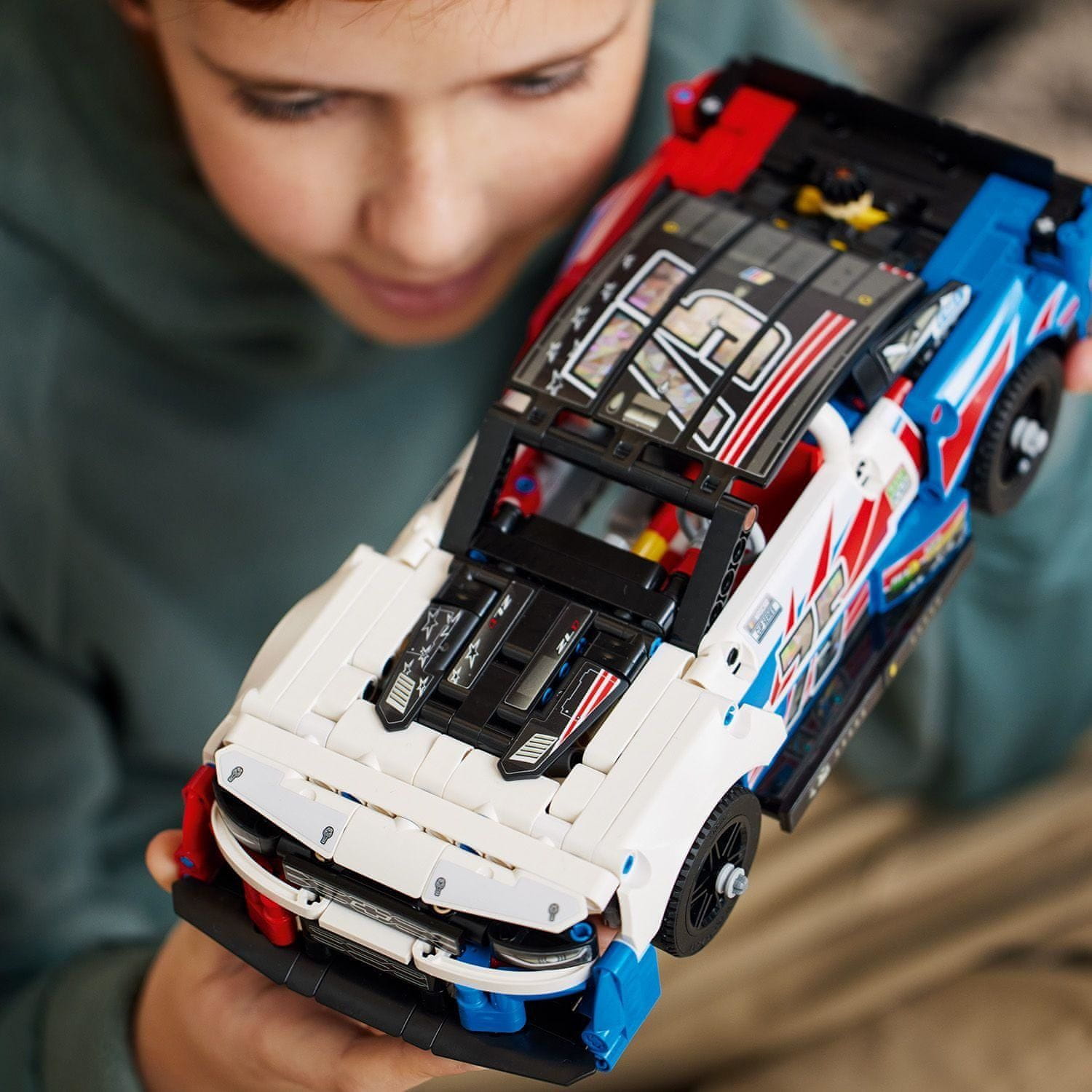 LEGO Technic 42153 NASCAR Next Gen Chevrolet Camaro ZL1