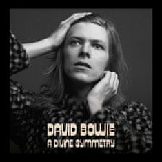 Bowie David: A Divine Symmetry