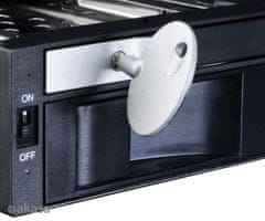 Akasa Lokstor M51 - 2.5" a 3.5" HDD rack do 5,25"