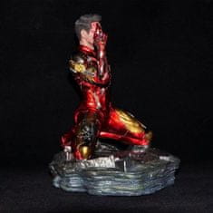 INTEREST Marvel - Sběratelská figurka Iron Man - klečící s luskající prsty.