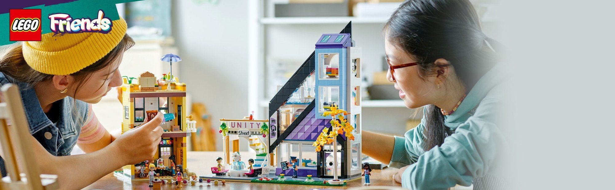 LEGO Friends 41732 Květinářství a design studio v centru města