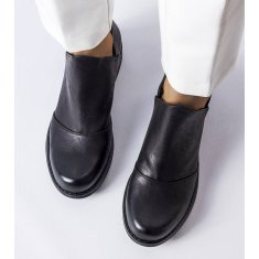 Černé boty s nepravidelným svrškem velikost 41